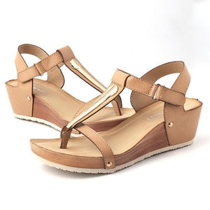 Fashionable sandal with metal and Velcro closure